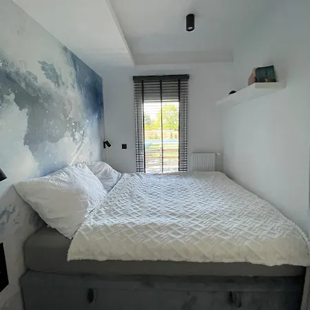 Apartamento Blue Waves Z Podgrzewanym Basenem Trzęsacz